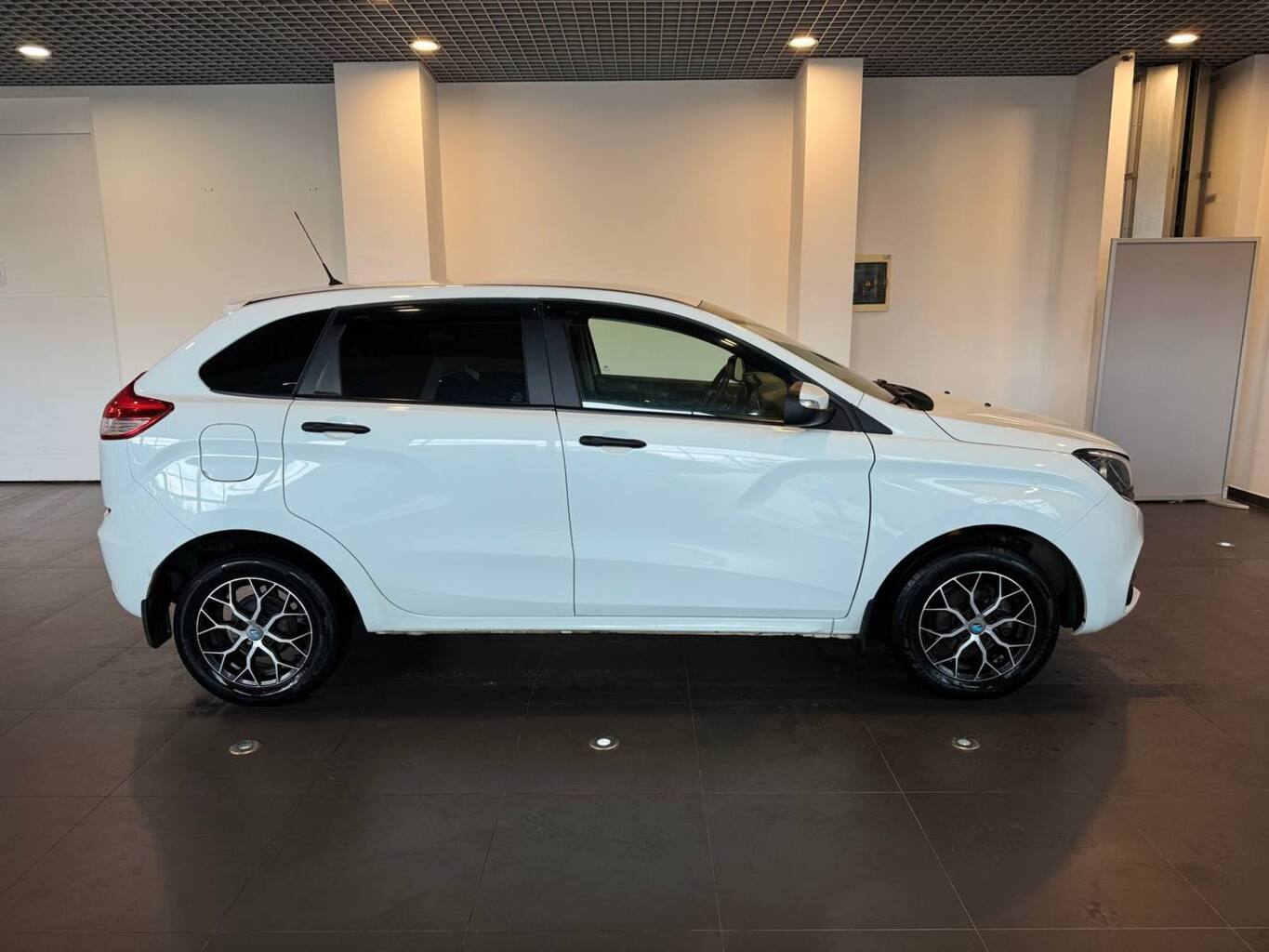 LADA XRAY