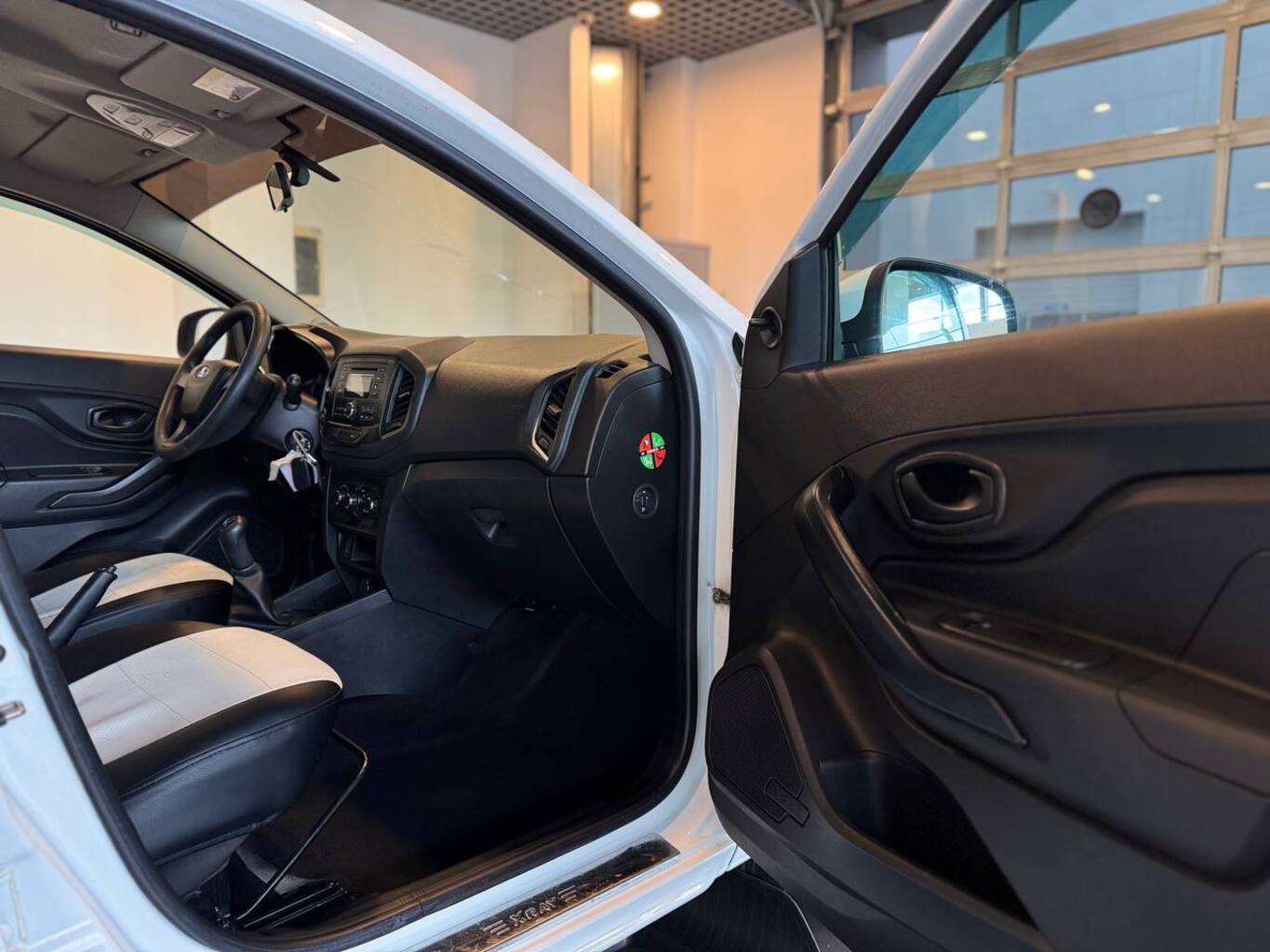 LADA XRAY