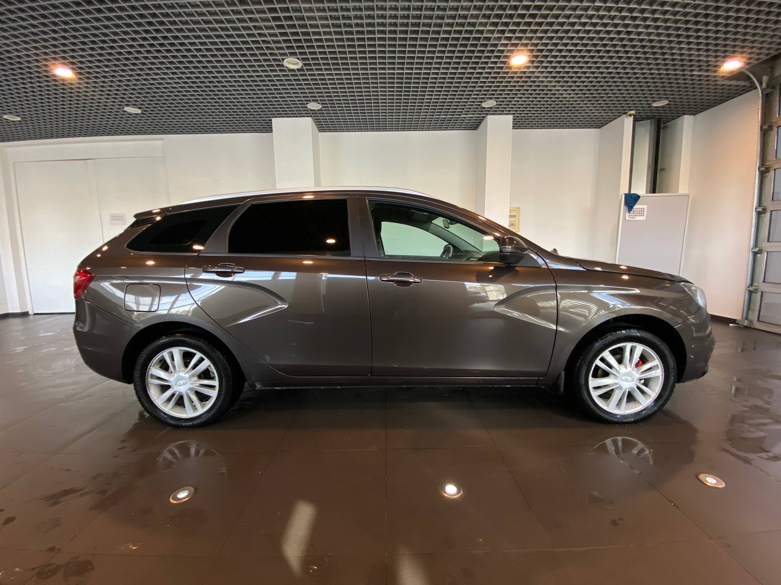 LADA VESTA
