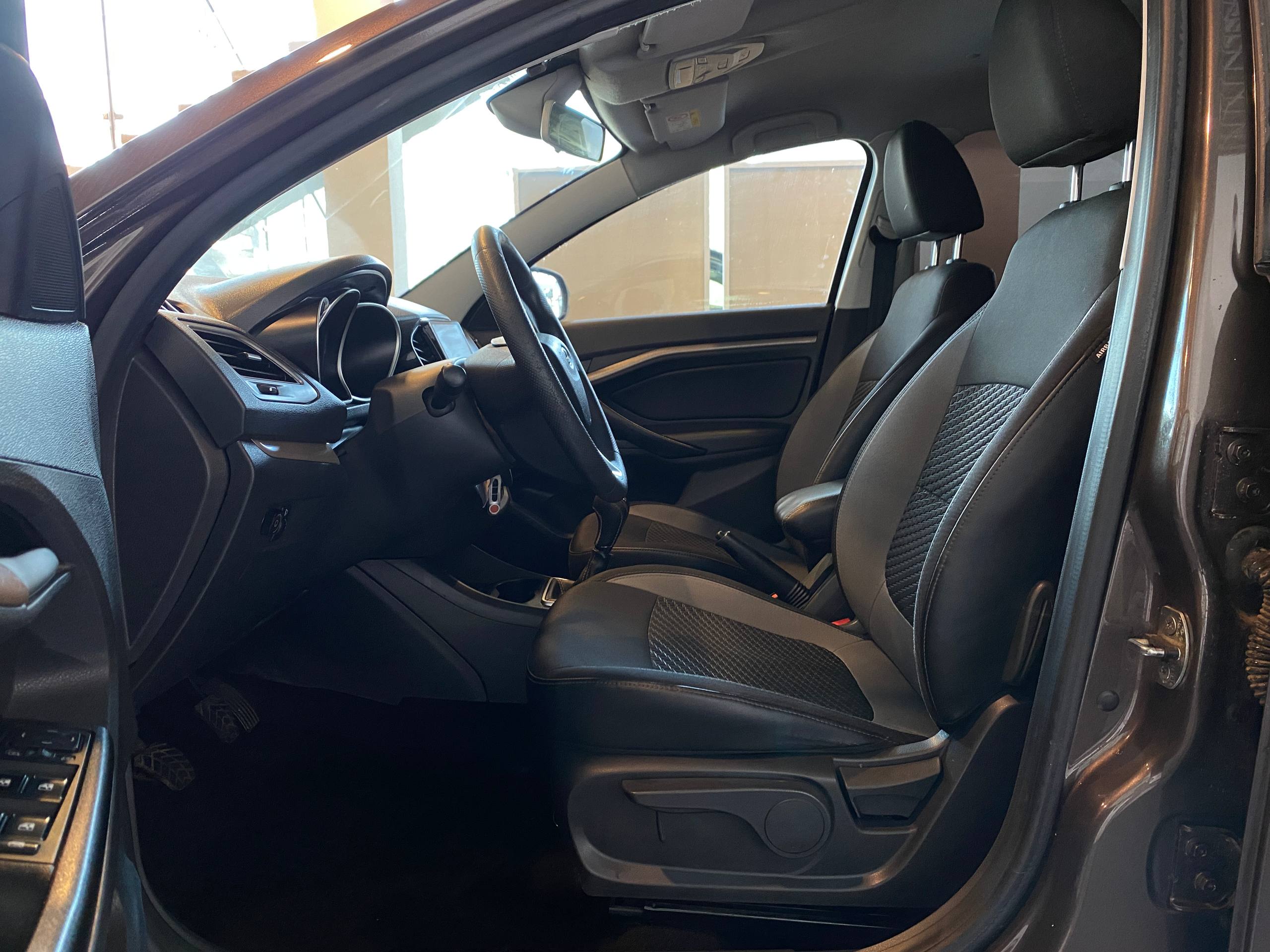 LADA VESTA