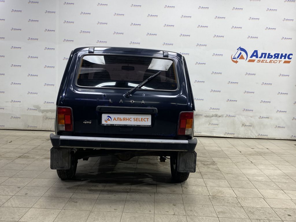 LADA 2121