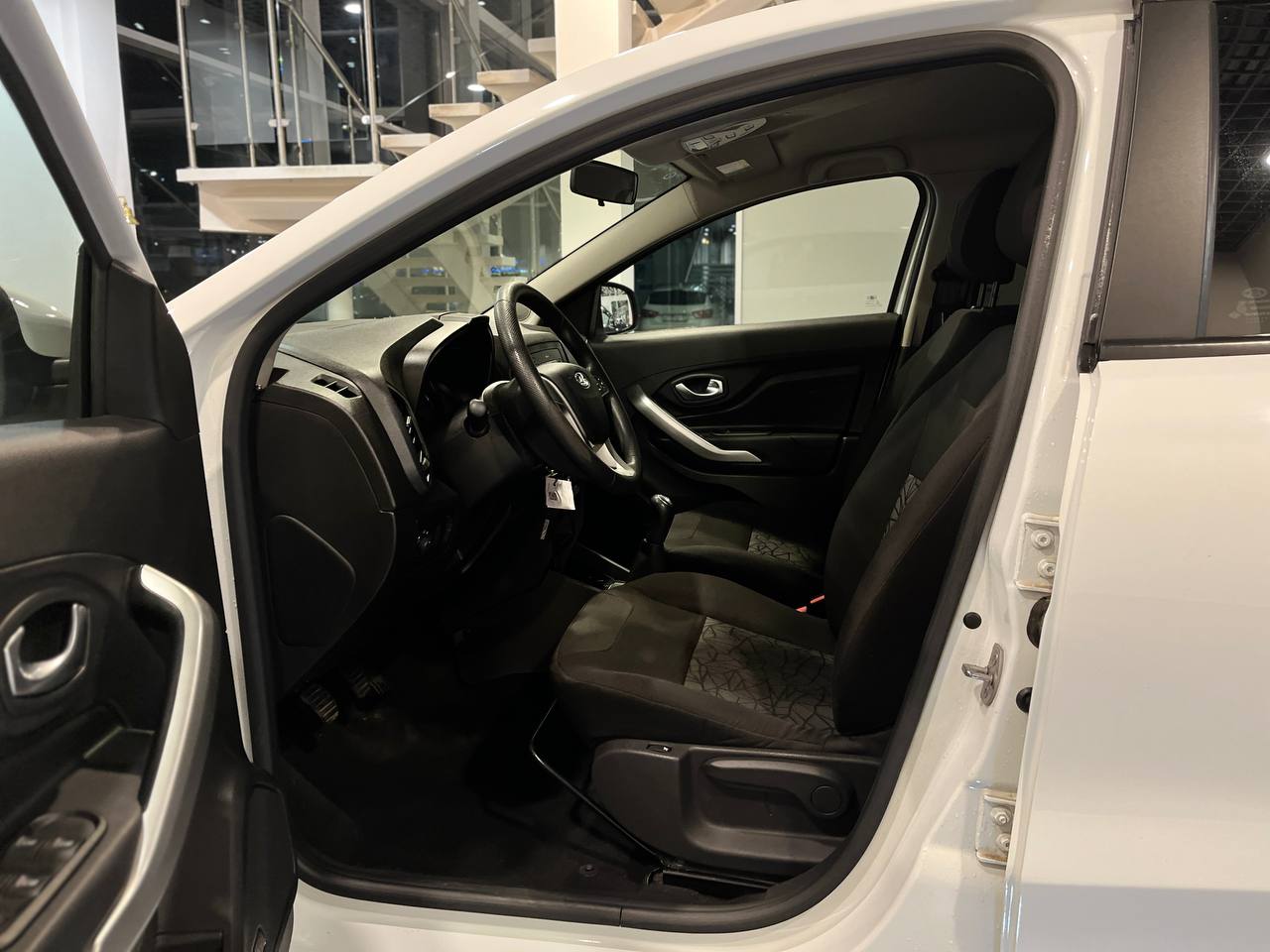 LADA XRAY