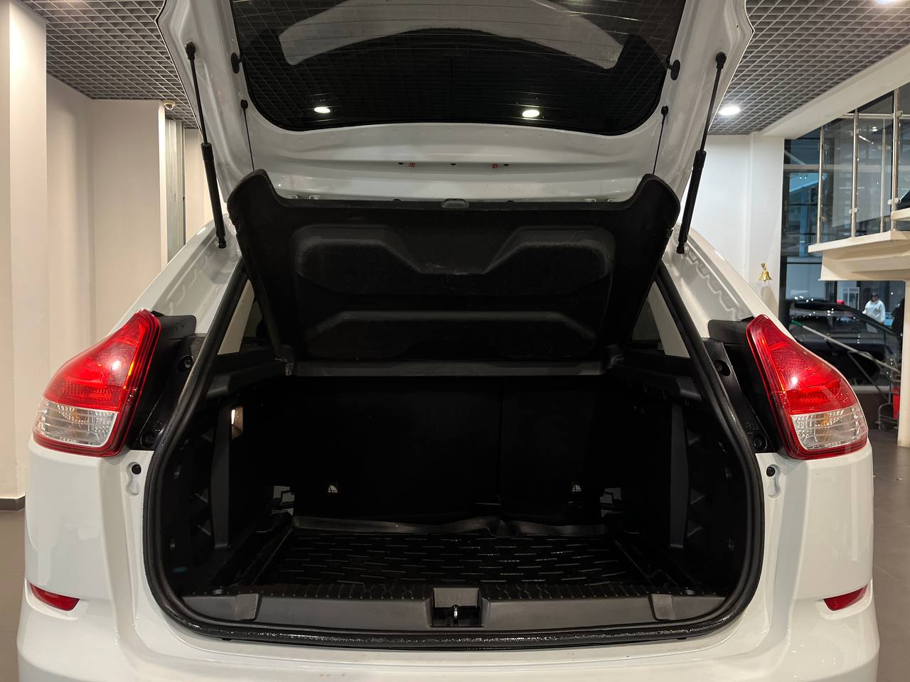LADA XRAY