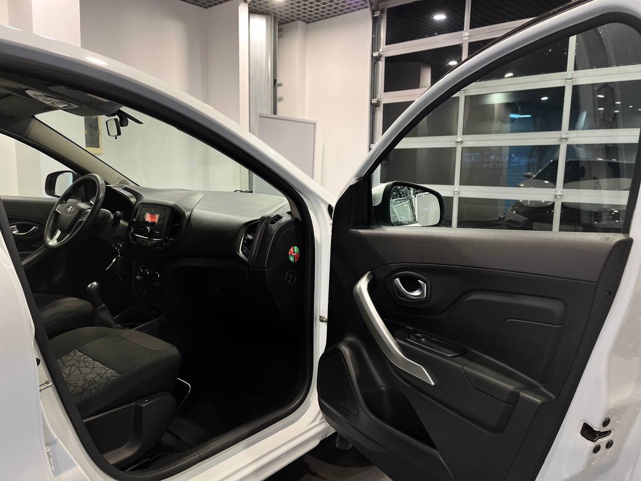 LADA XRAY
