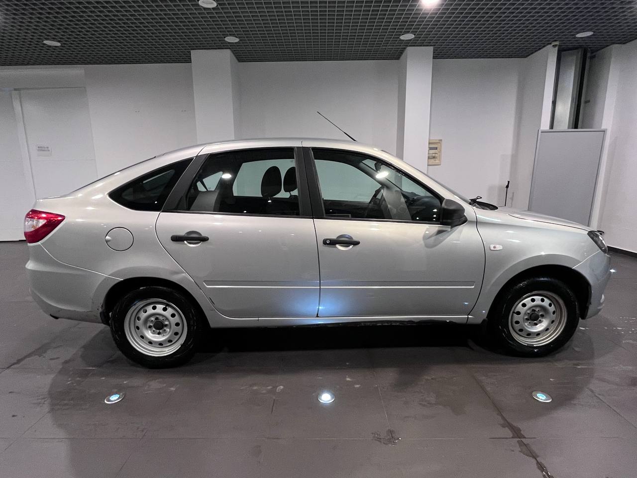 LADA GRANTA