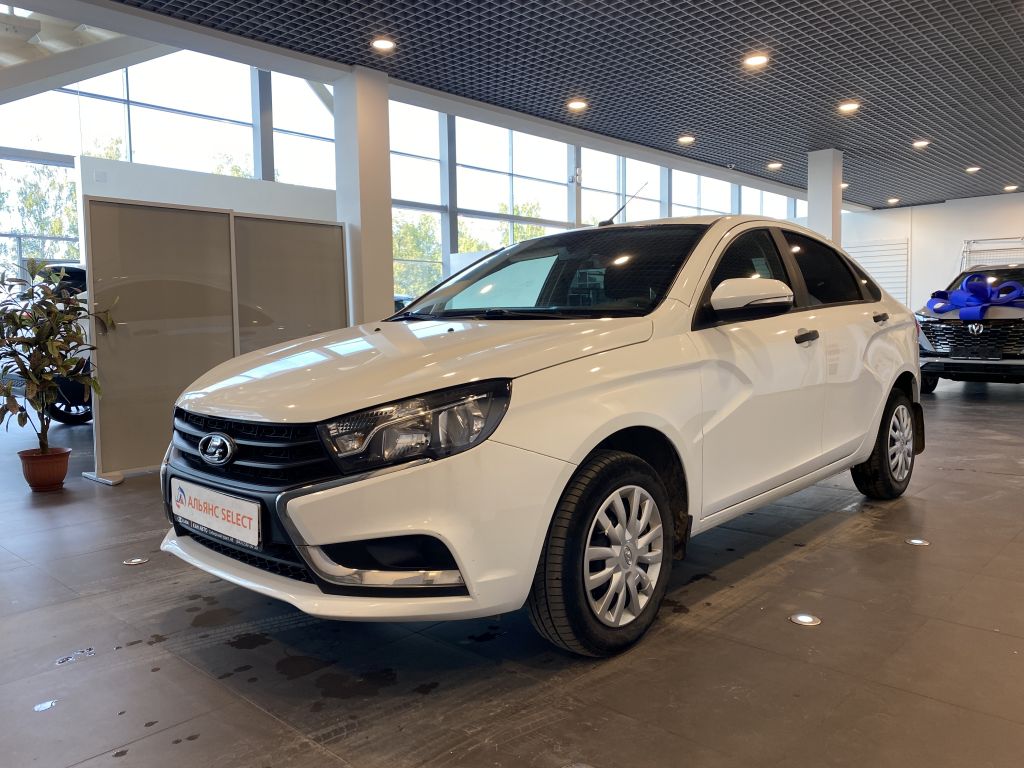 LADA VESTA