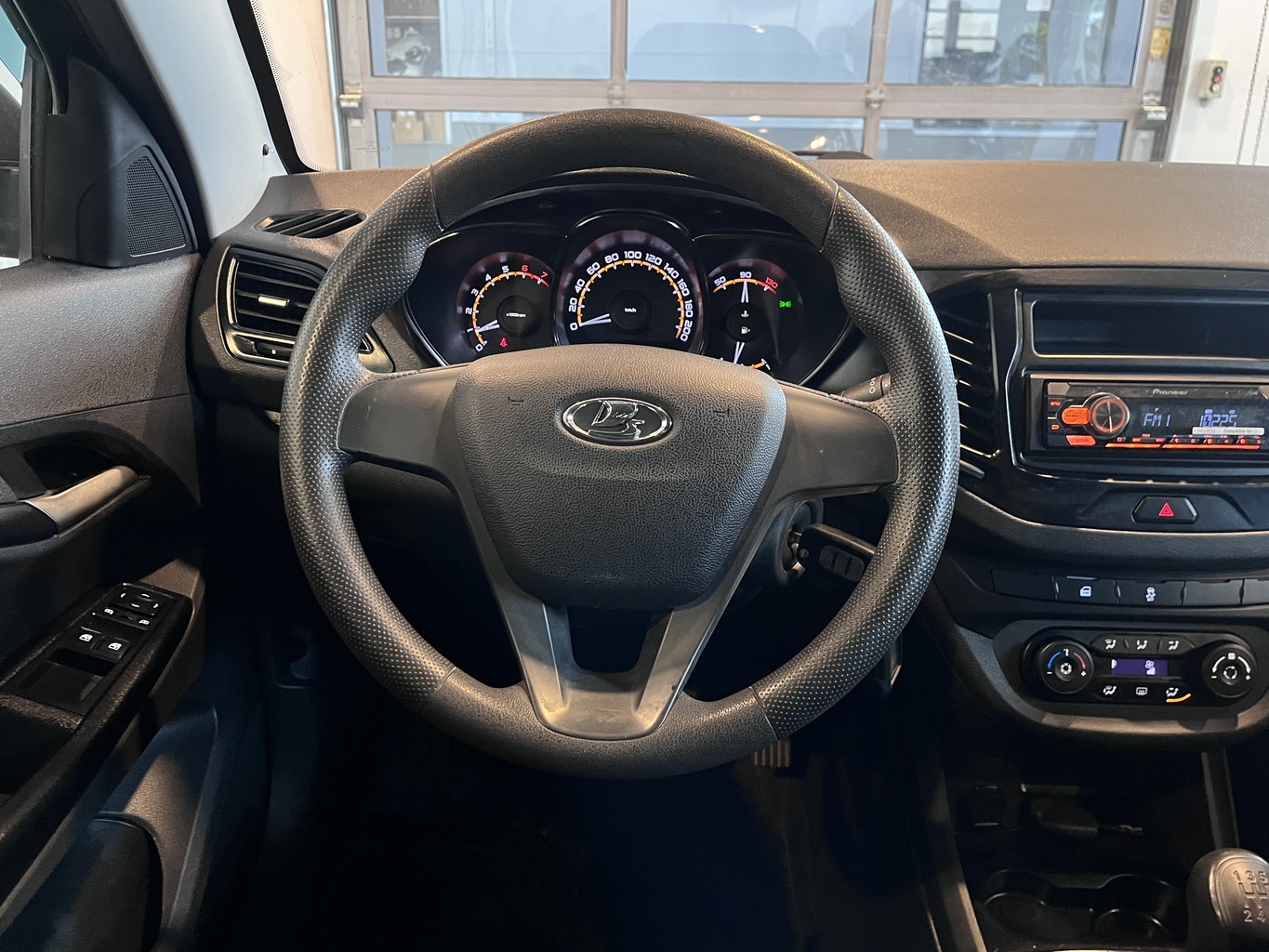 LADA VESTA