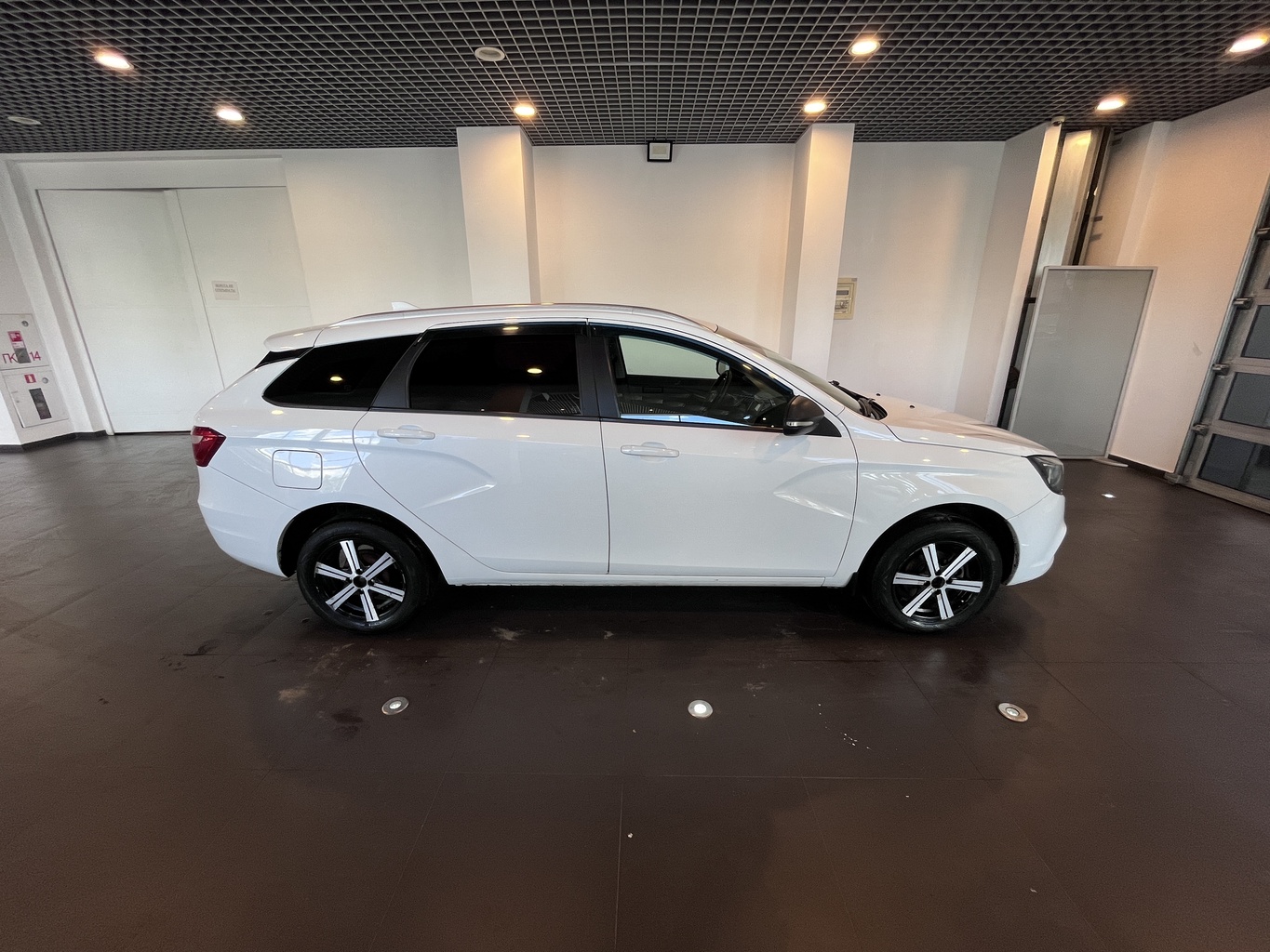 LADA VESTA