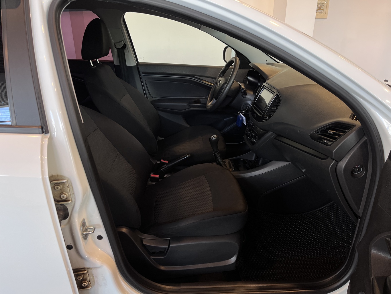 LADA VESTA