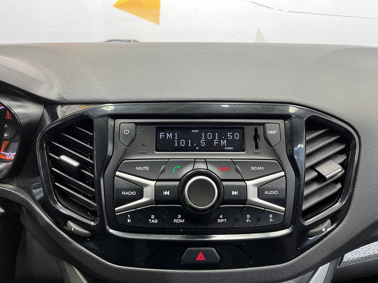 LADA VESTA