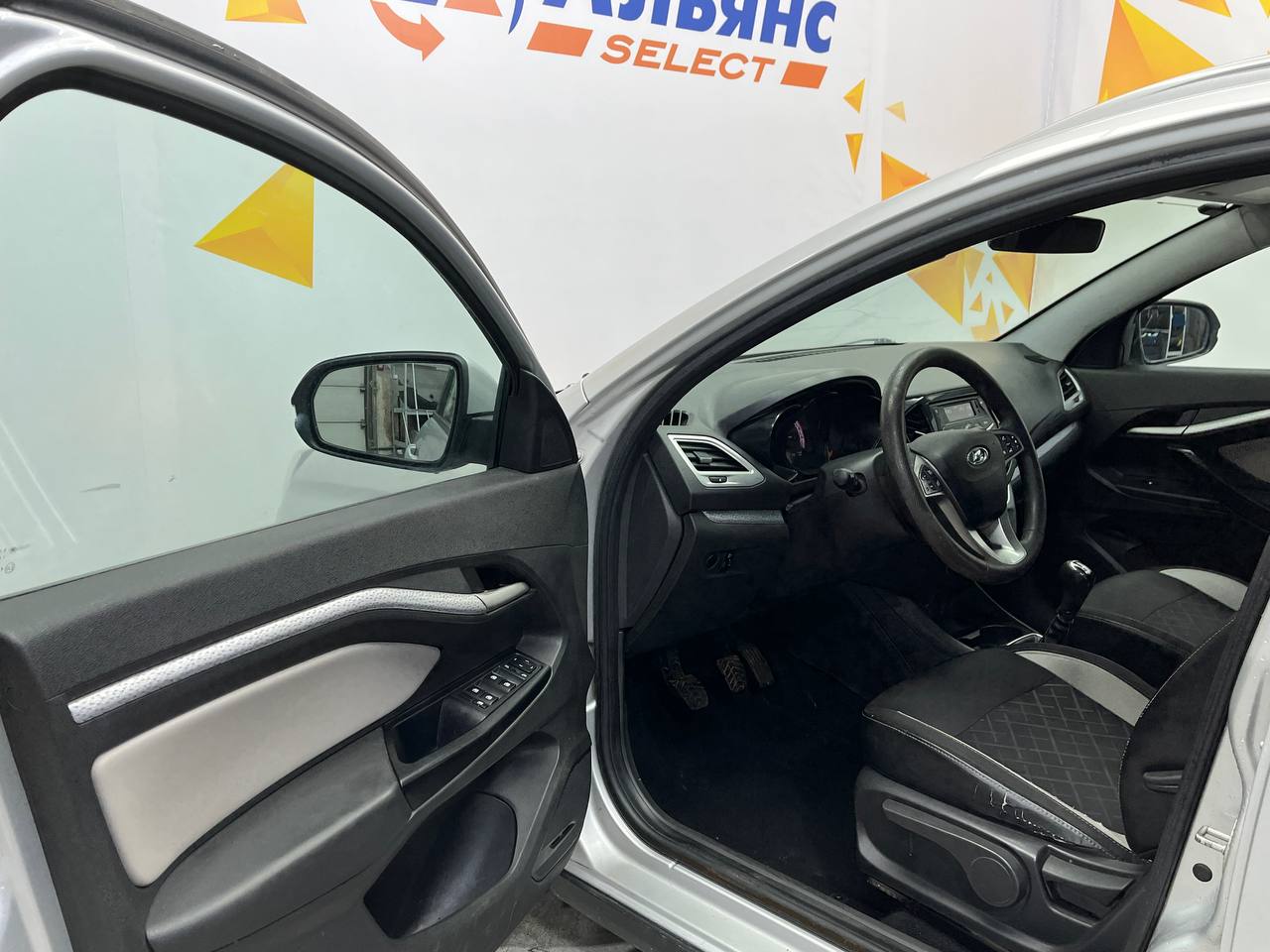 LADA VESTA