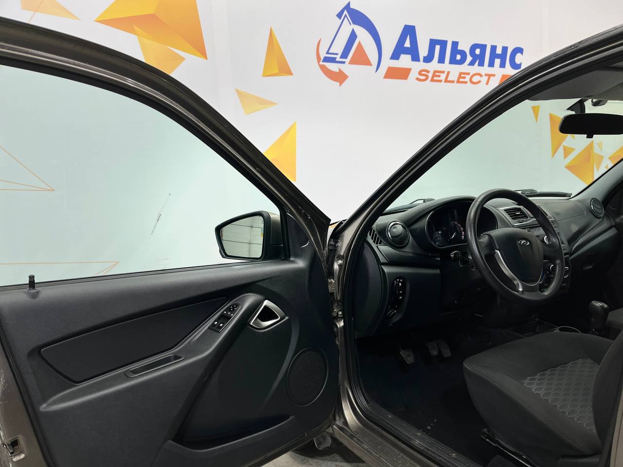LADA GRANTA