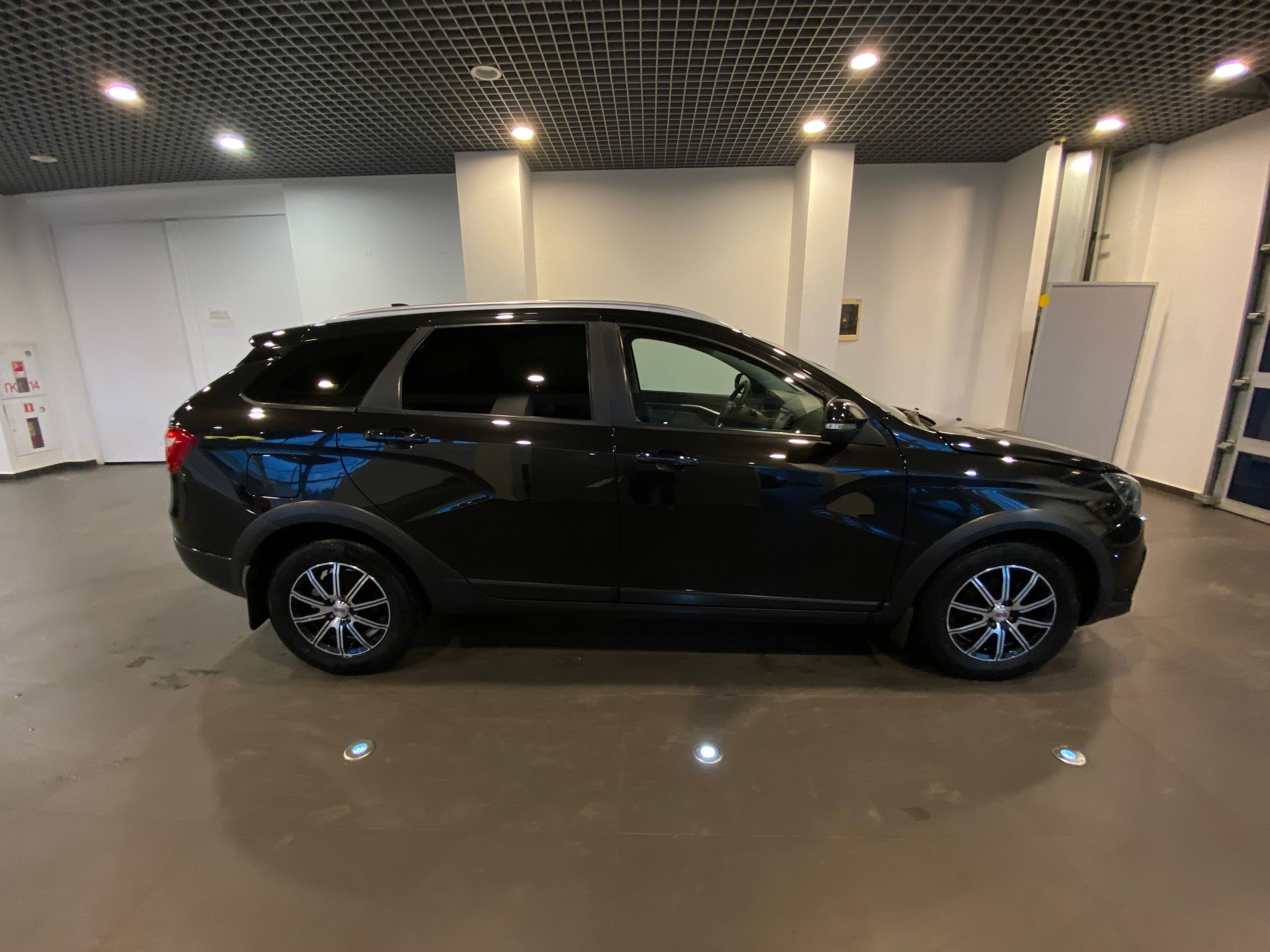 LADA VESTA