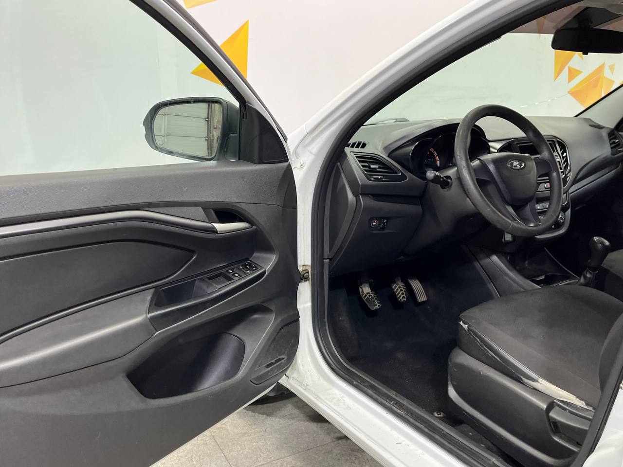 LADA VESTA