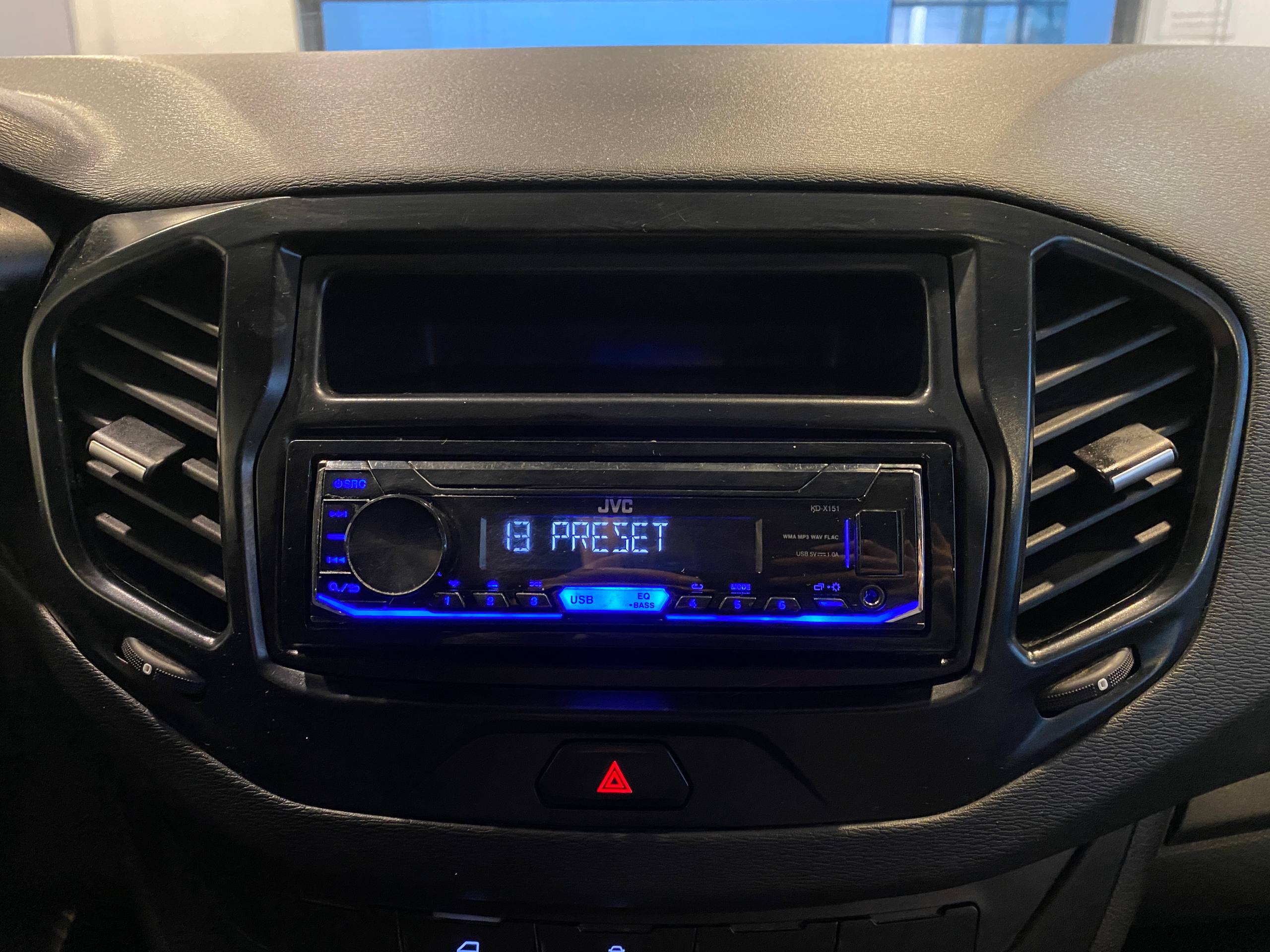 LADA VESTA