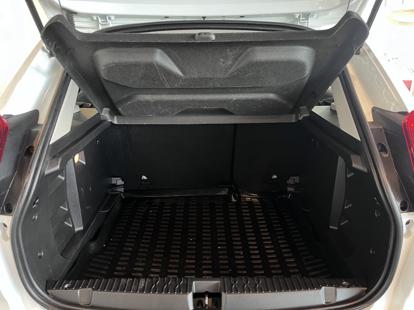 LADA XRAY