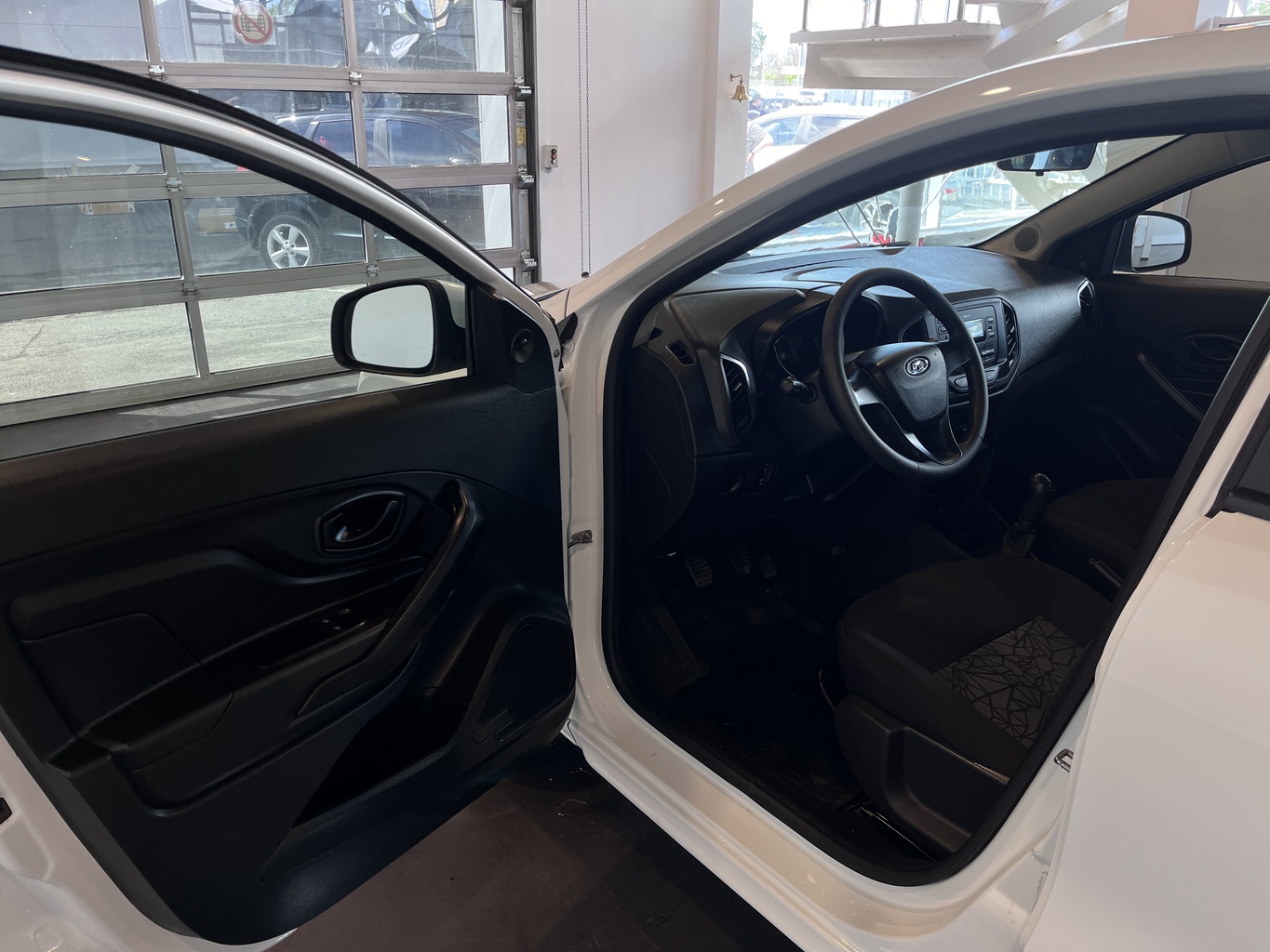 LADA XRAY