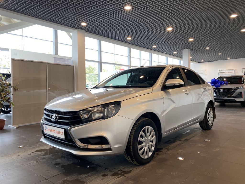 LADA VESTA