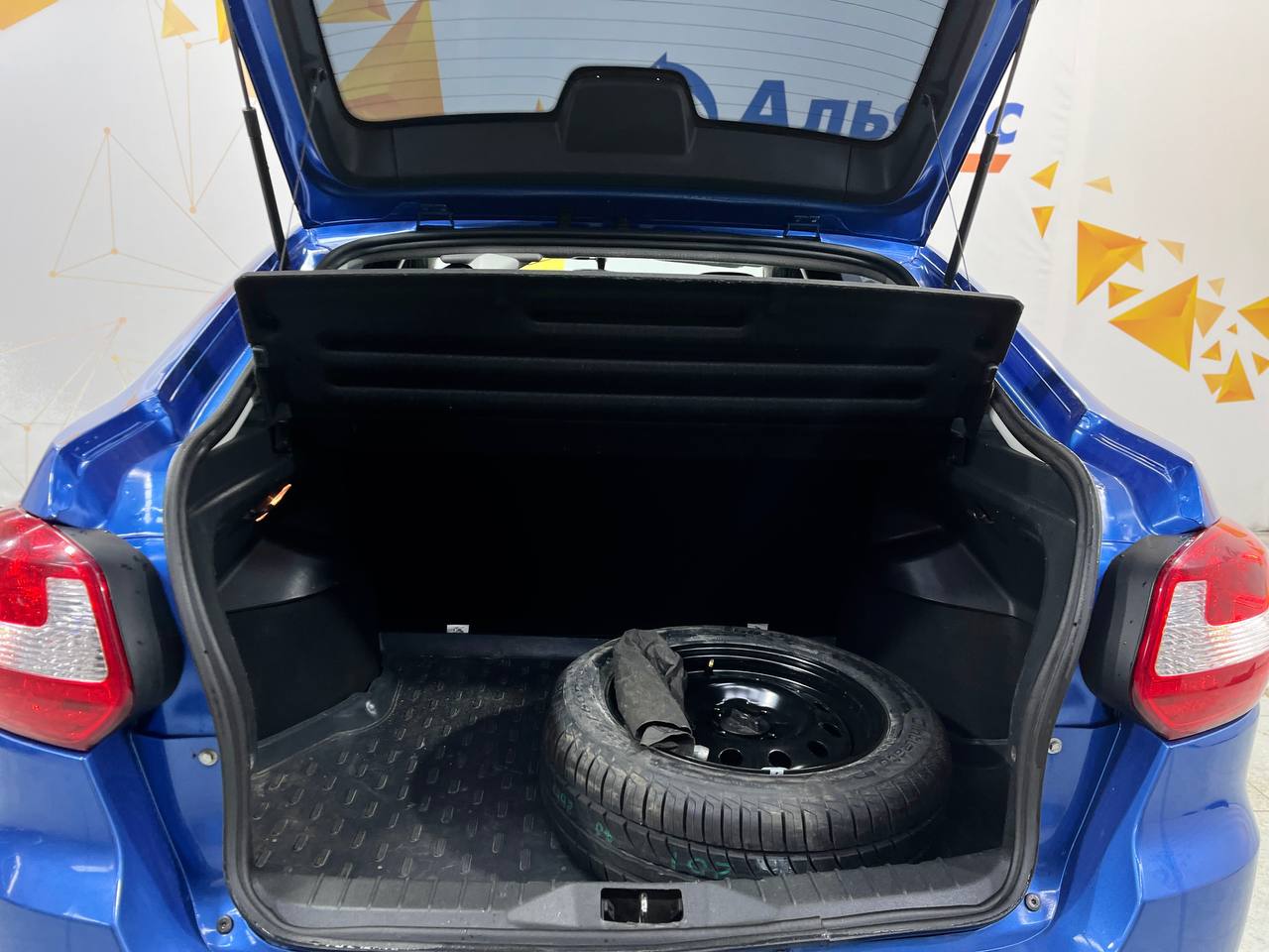 LADA GRANTA