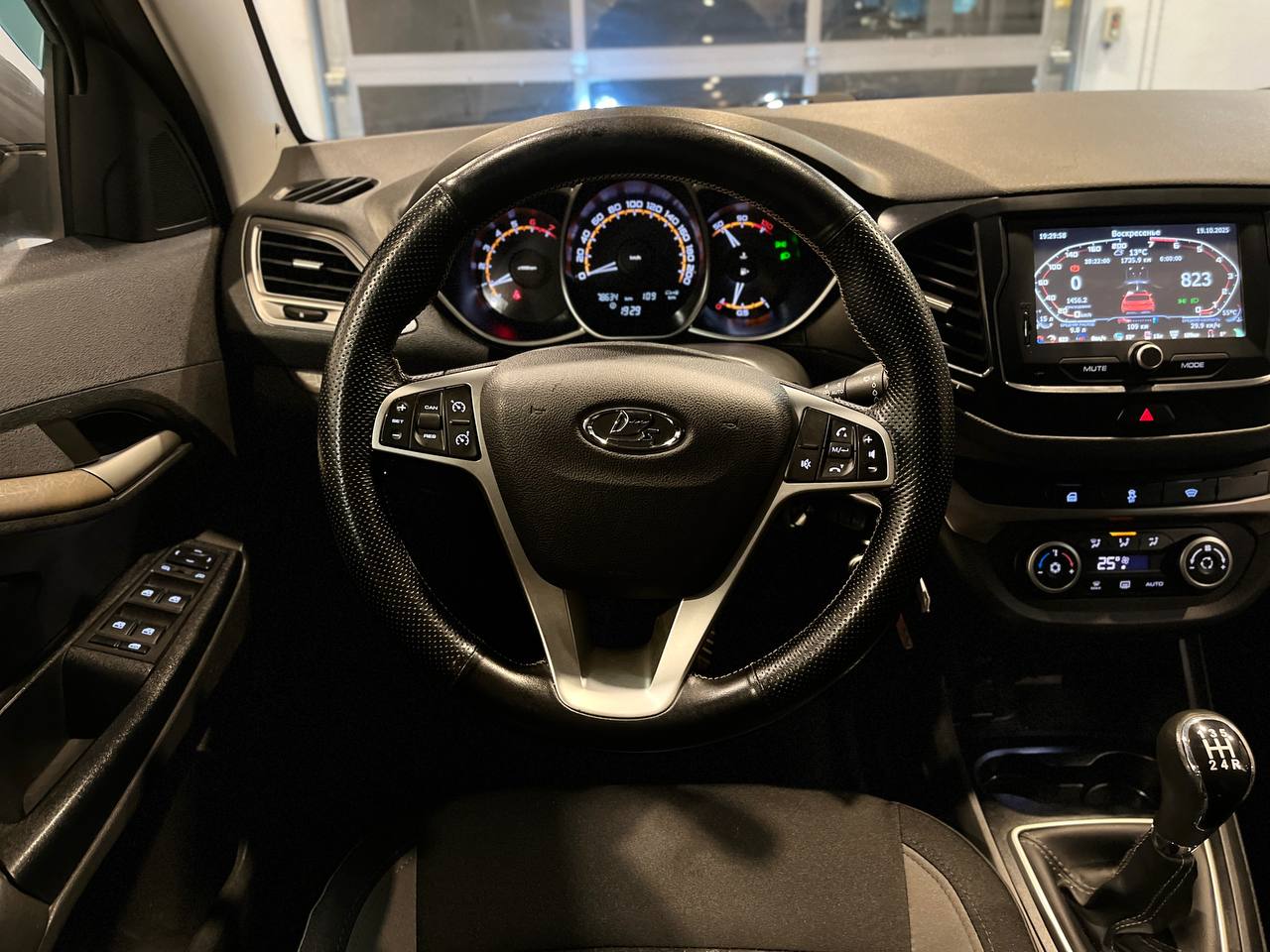 LADA VESTA