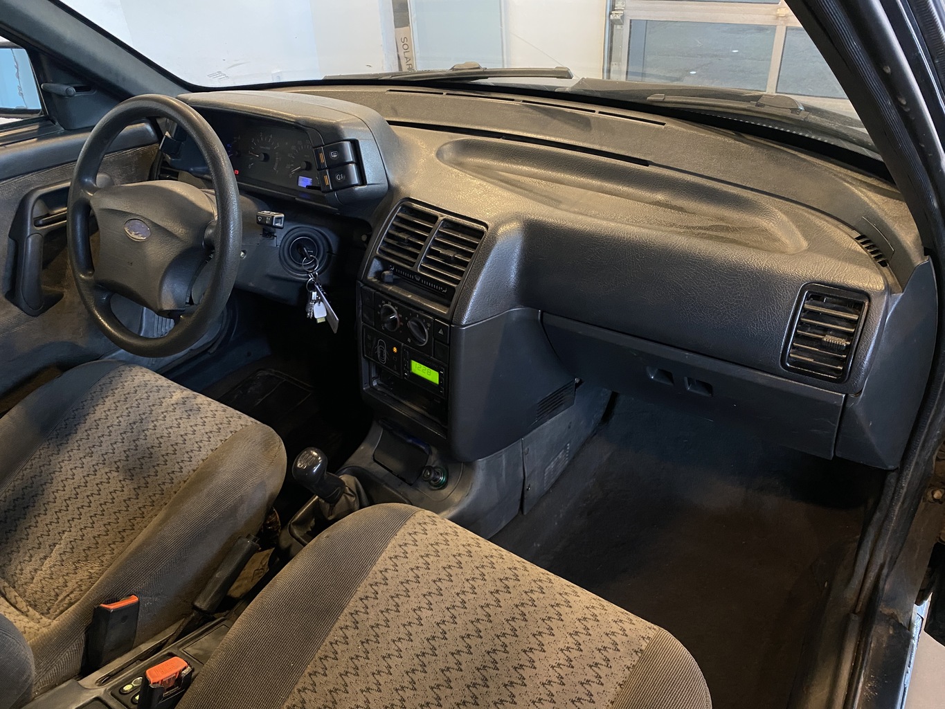 LADA 2112