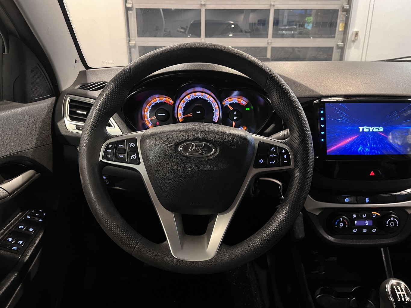LADA VESTA