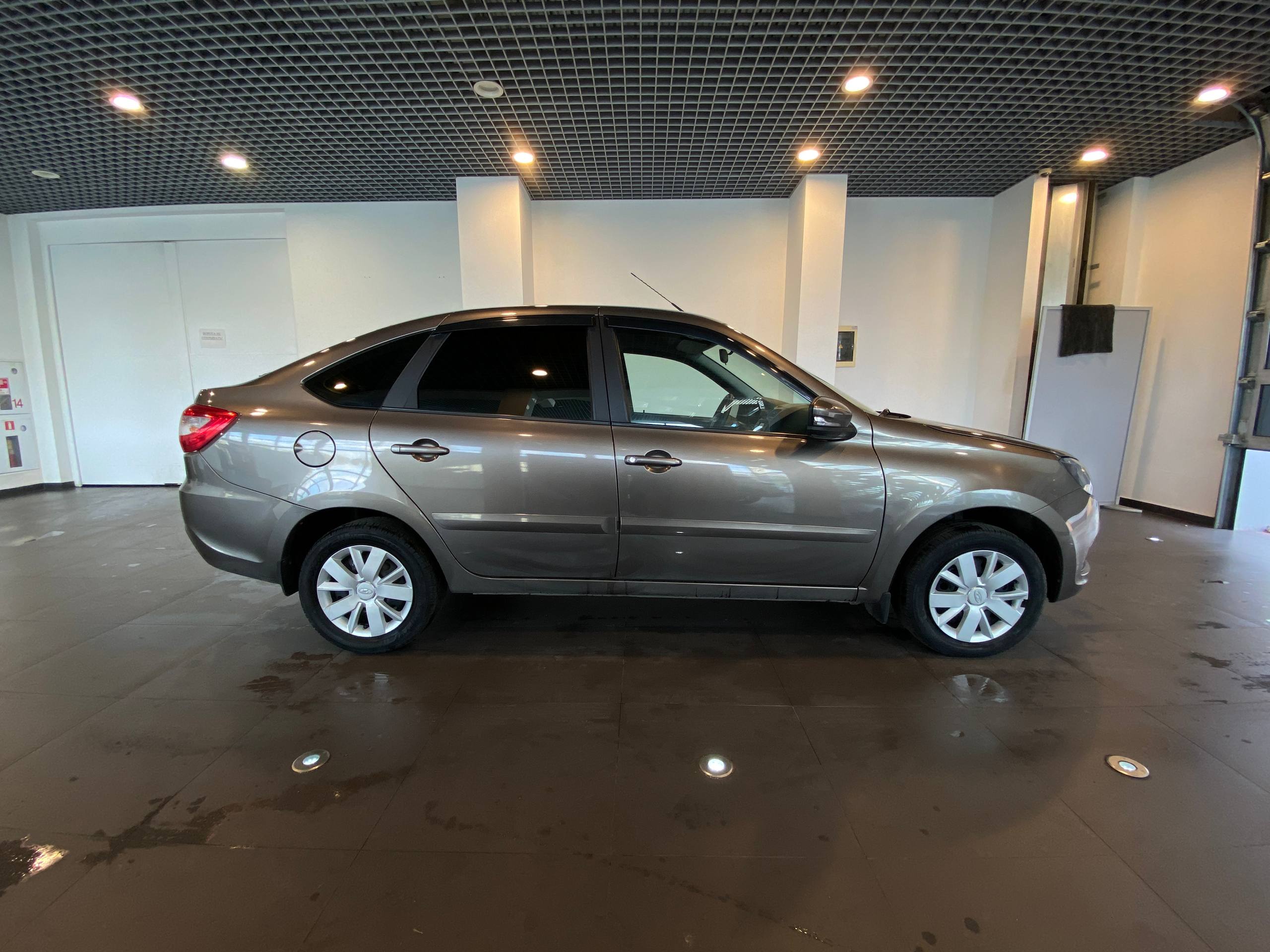 LADA GRANTA