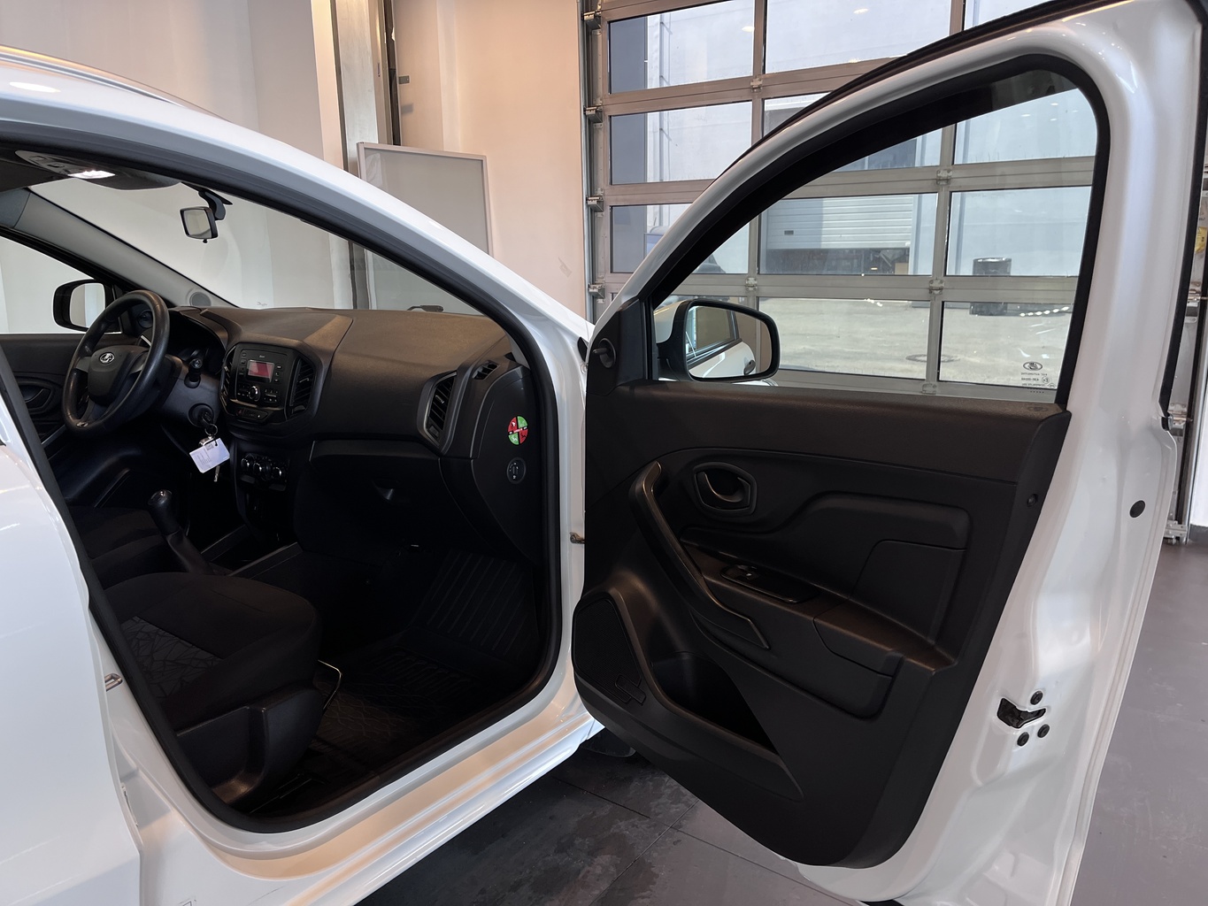 LADA XRAY
