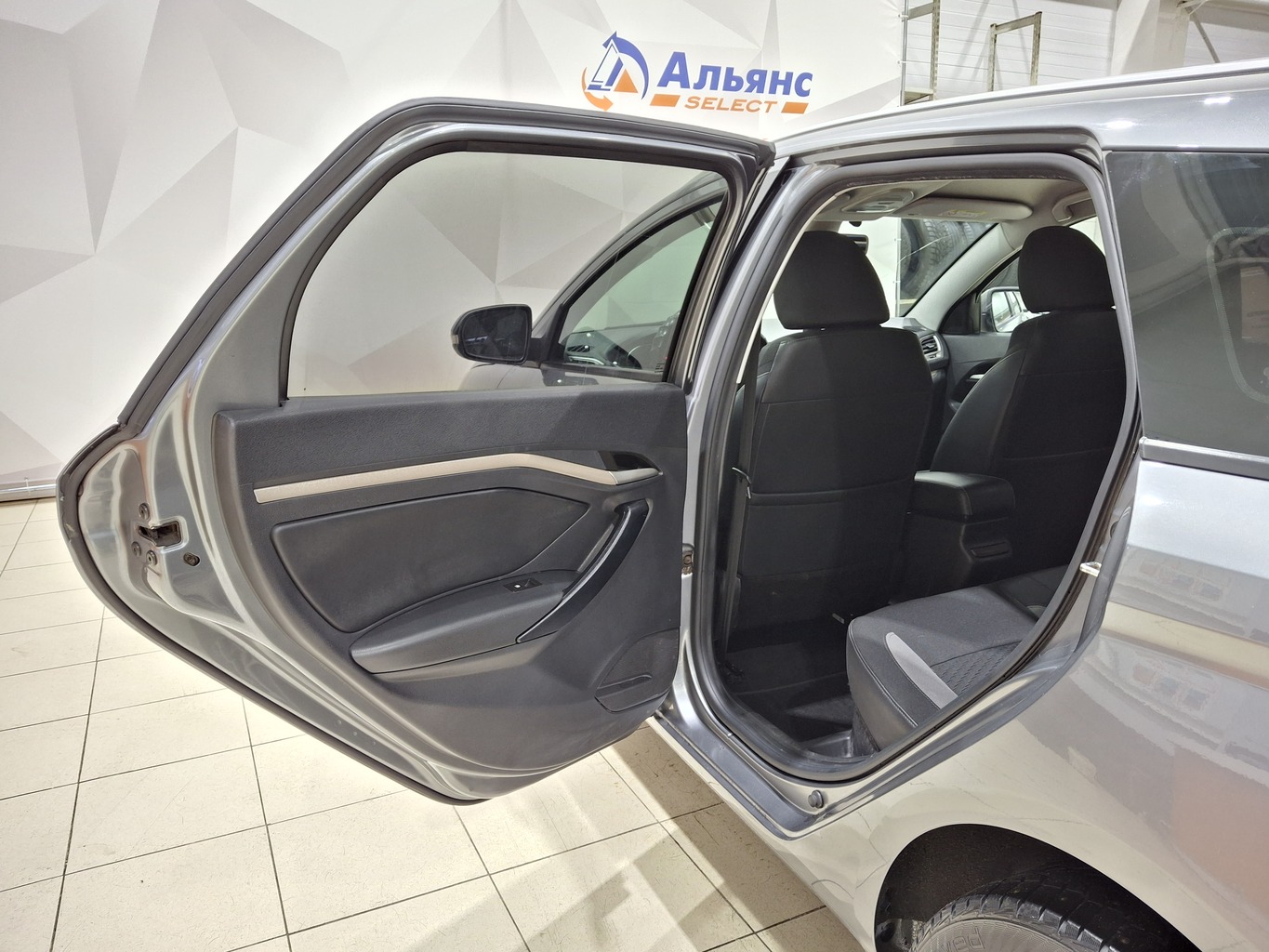 LADA VESTA