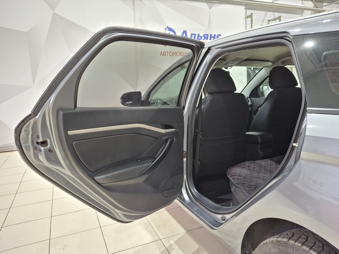 LADA VESTA