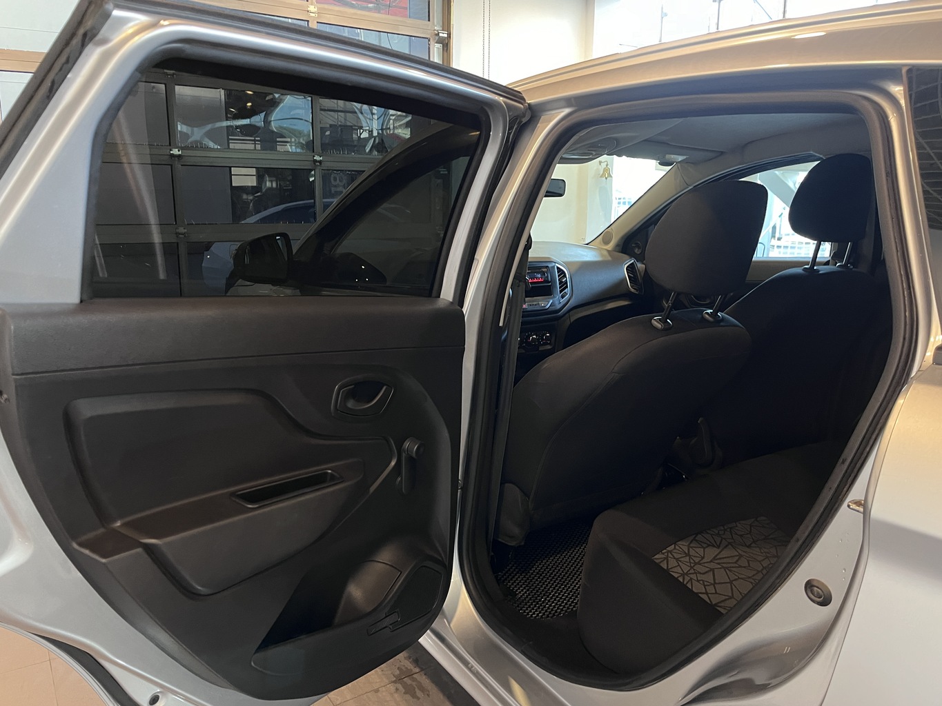 LADA XRAY