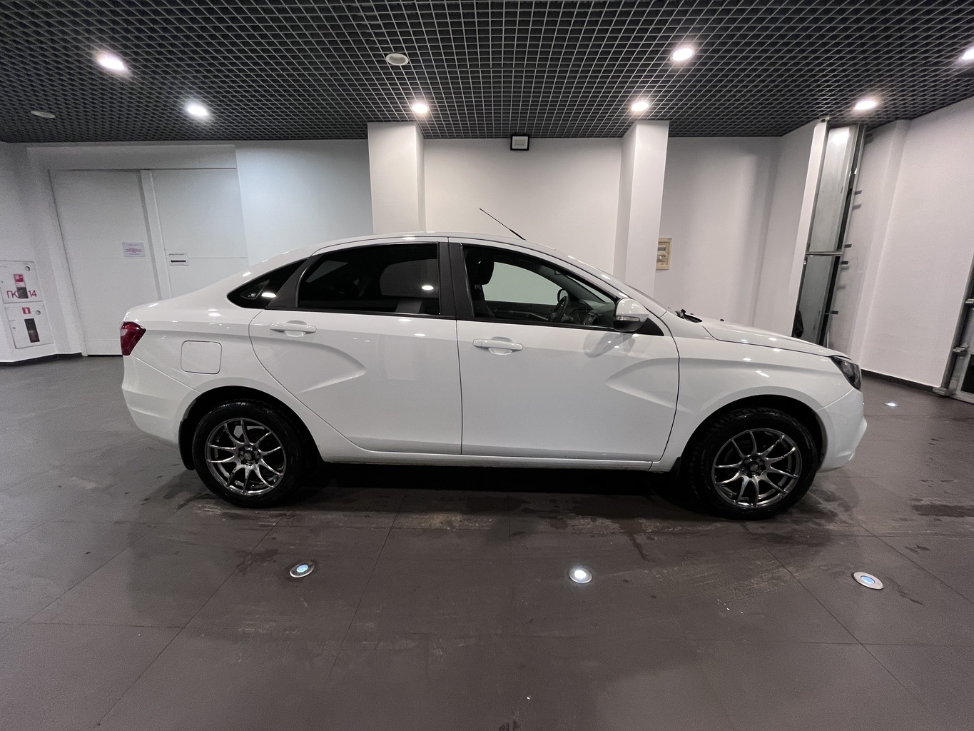 LADA VESTA