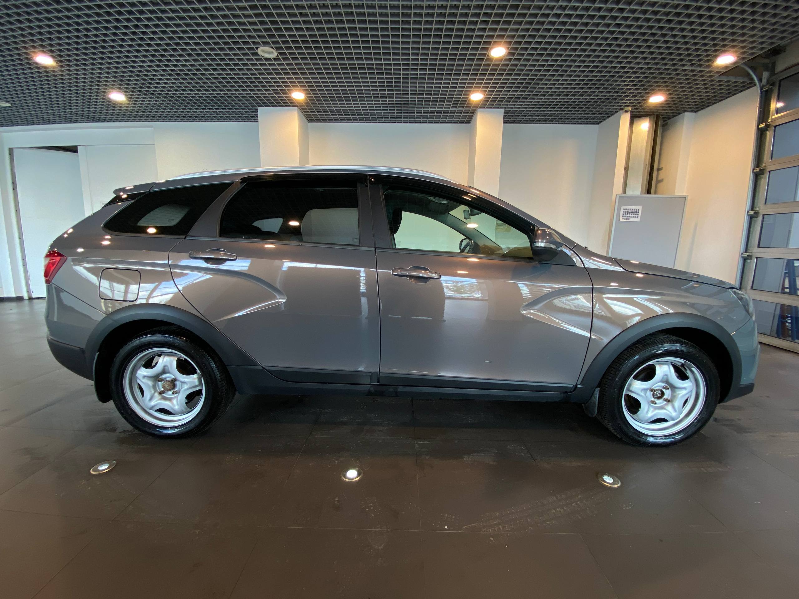 LADA VESTA