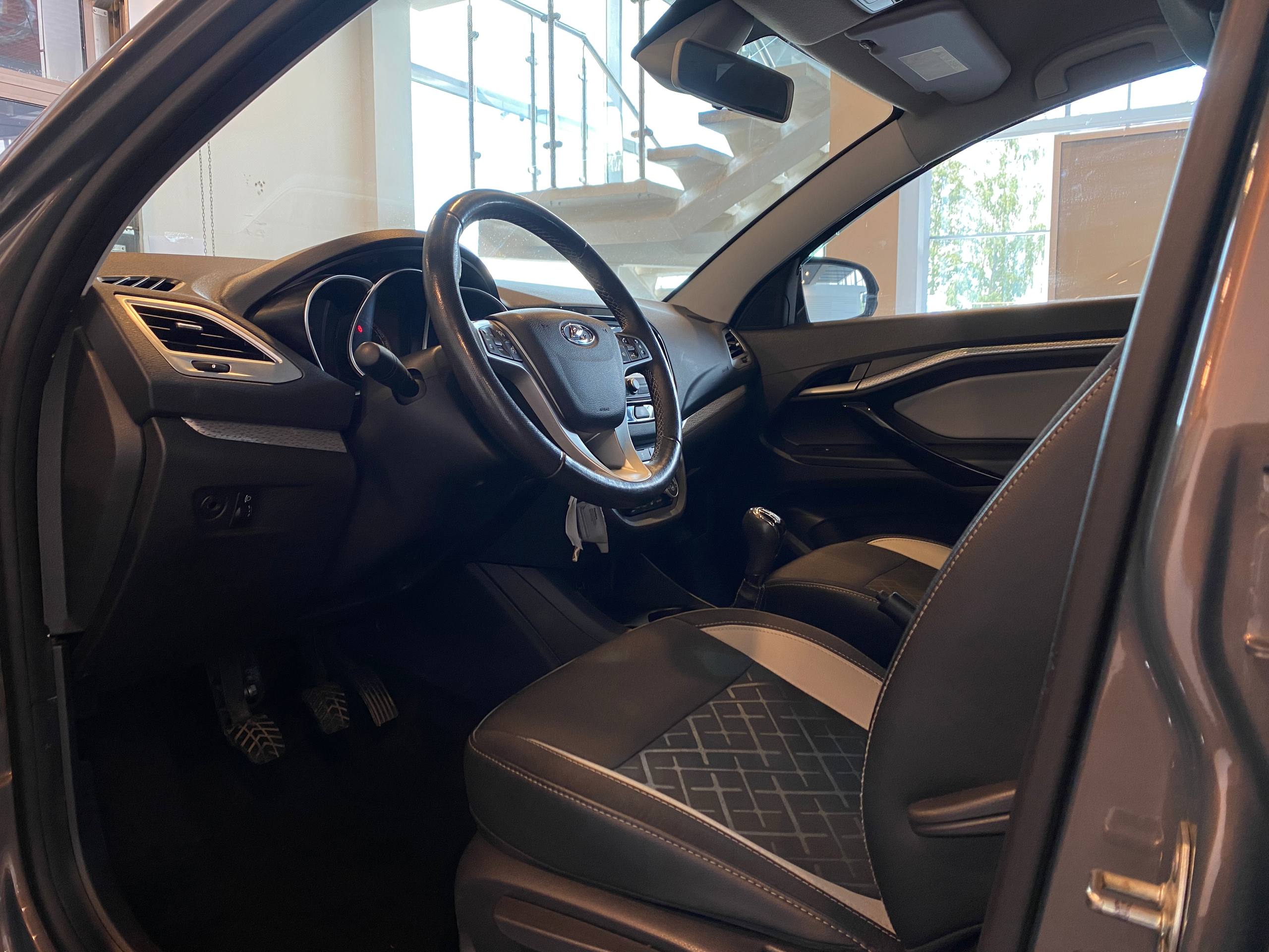 LADA VESTA