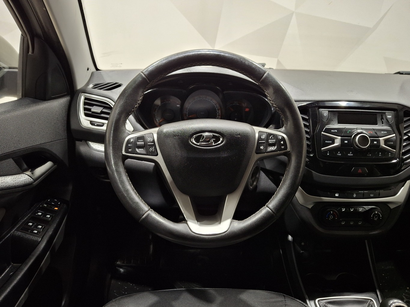 LADA VESTA