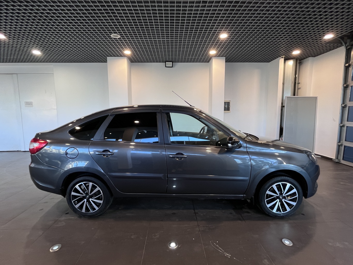 LADA GRANTA
