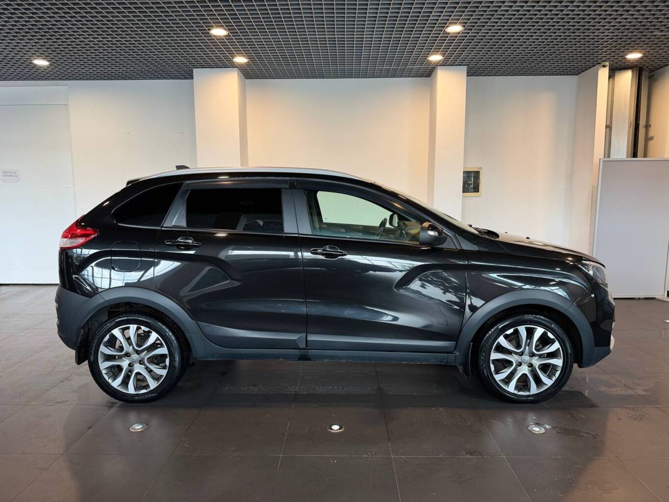 LADA XRAY