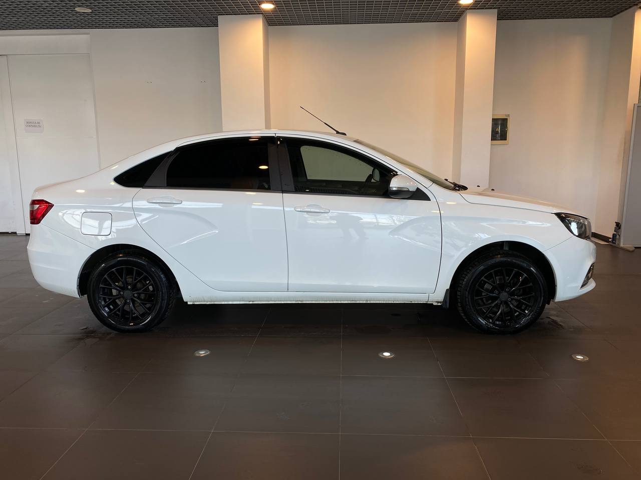 LADA VESTA