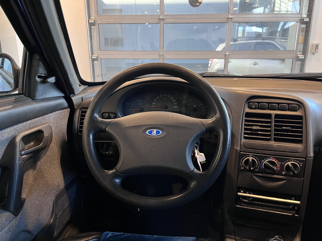 LADA 2112
