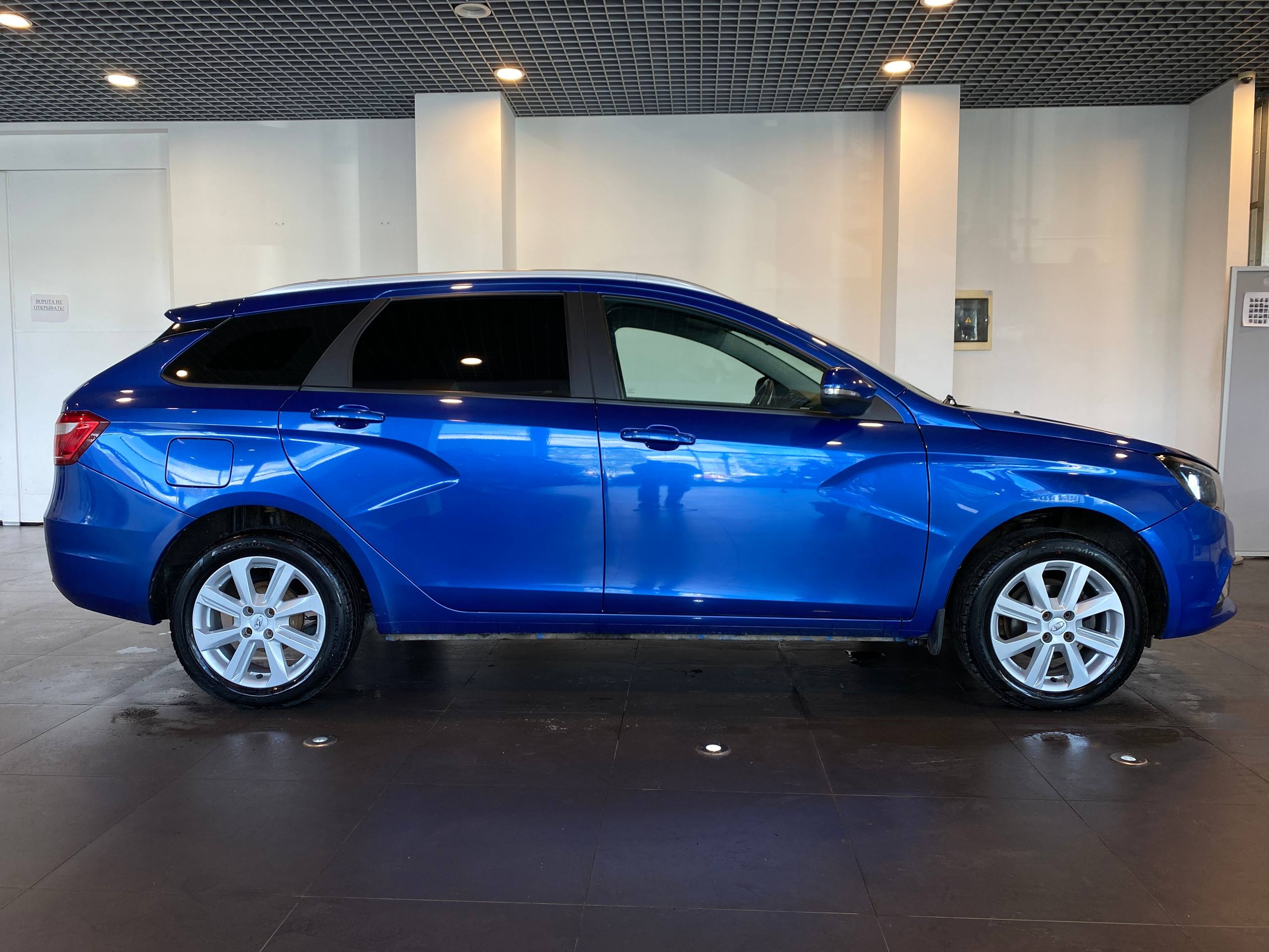 LADA VESTA
