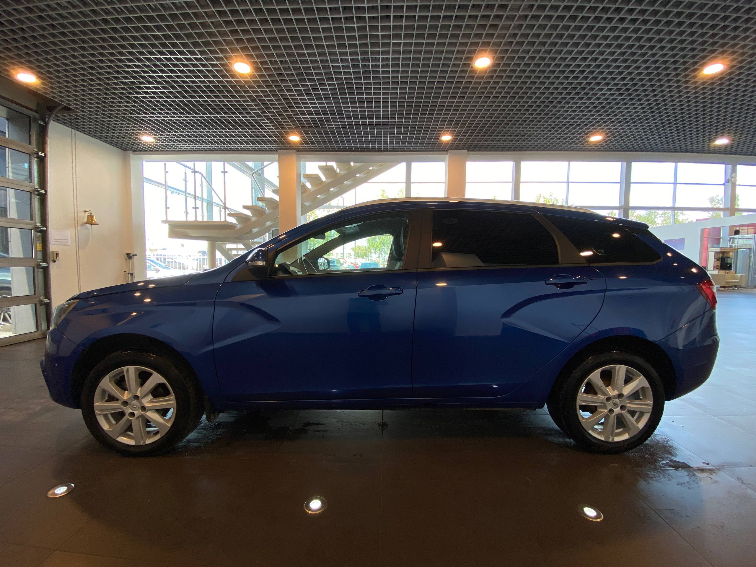 LADA VESTA