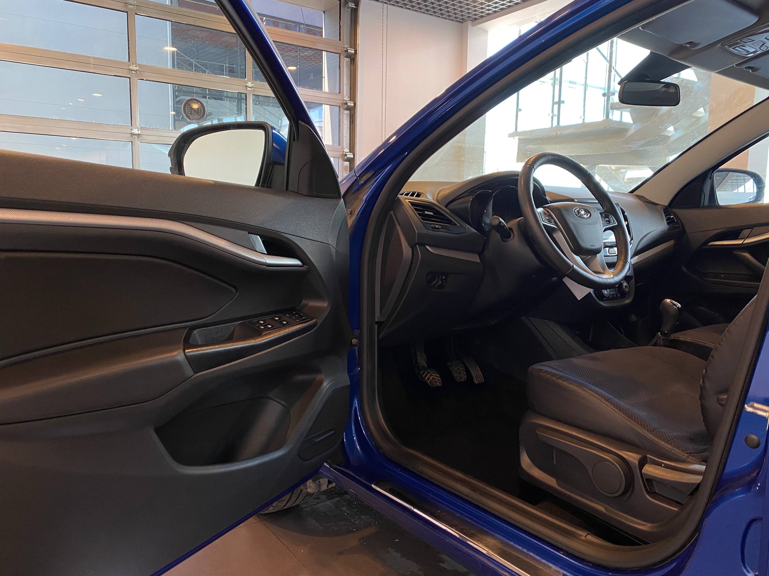 LADA VESTA
