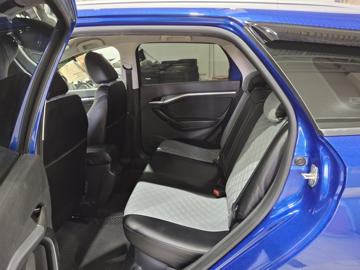 LADA VESTA