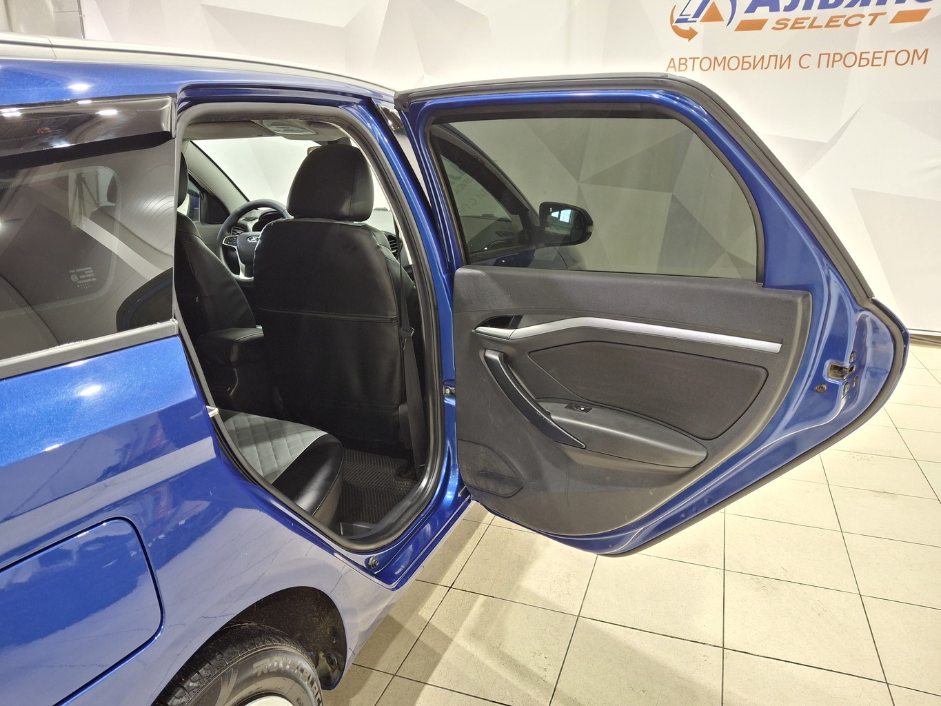 LADA VESTA