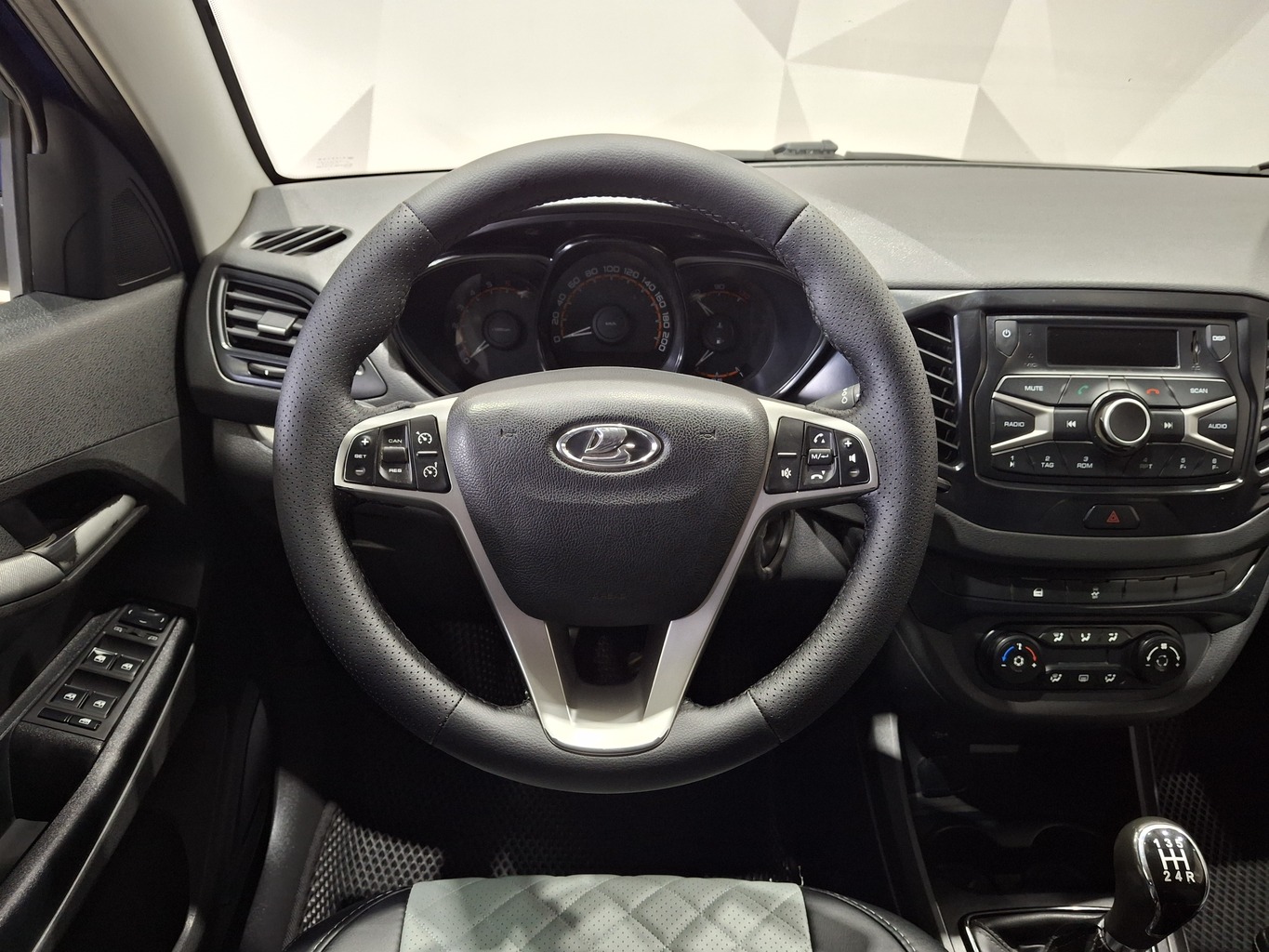 LADA VESTA