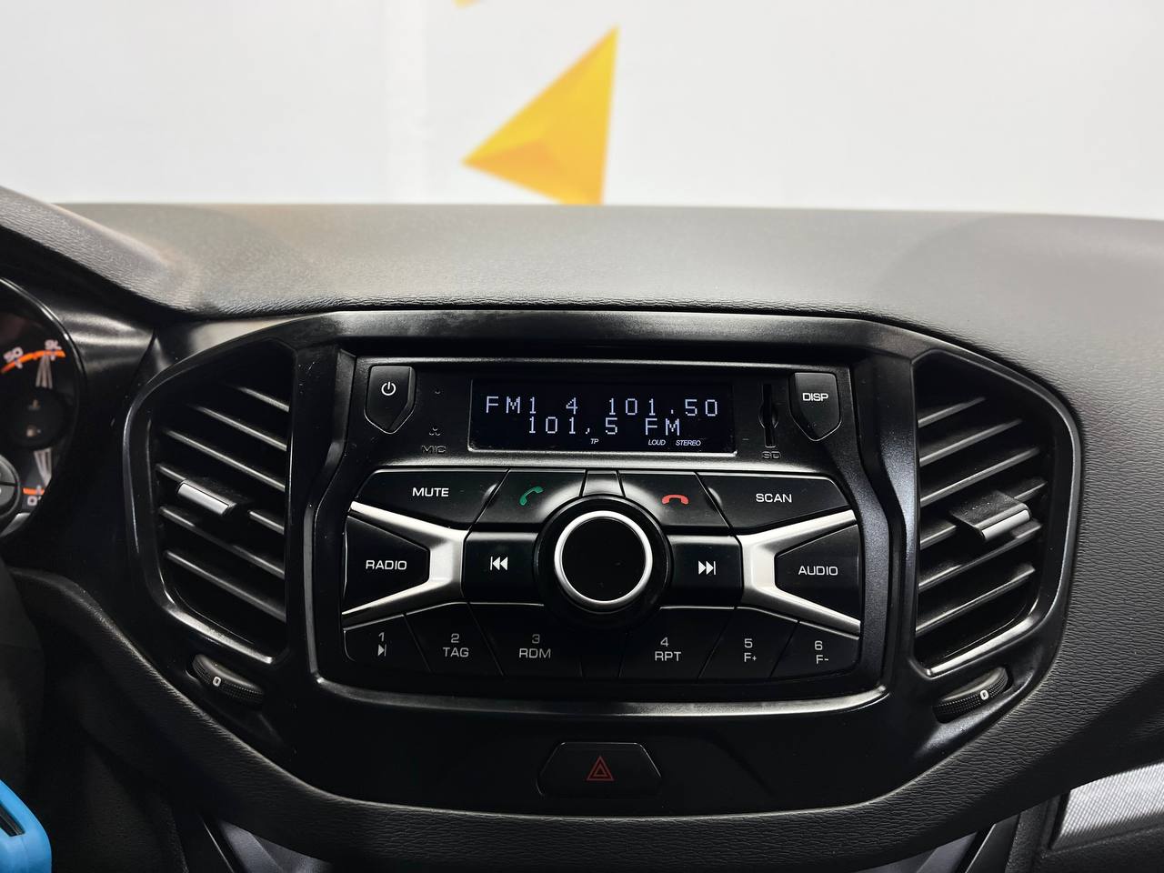 LADA VESTA