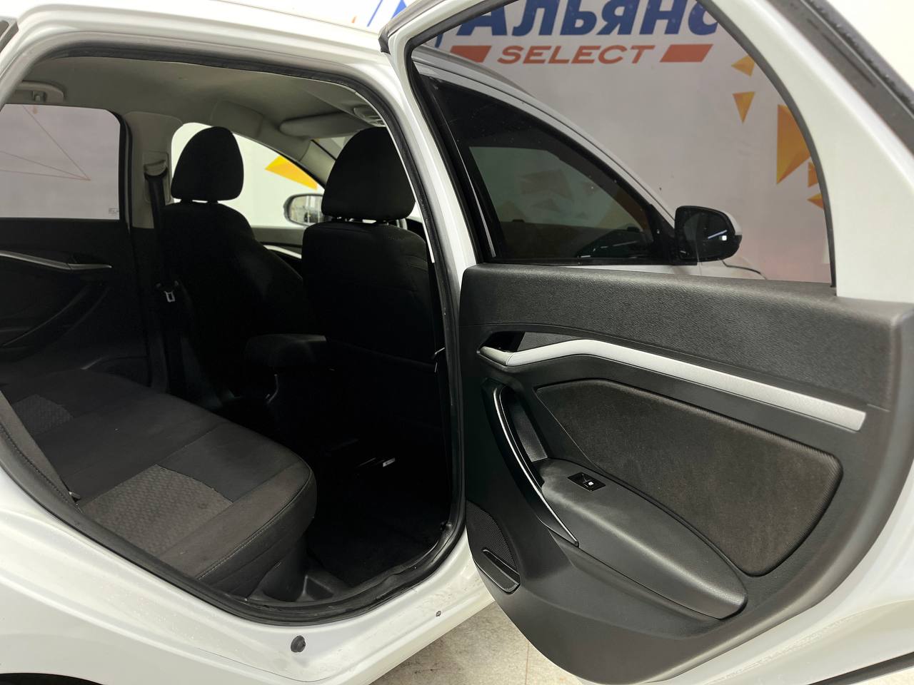 LADA VESTA