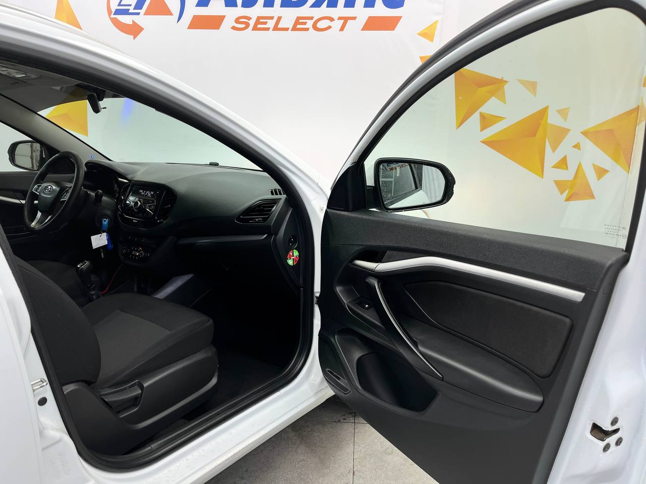 LADA VESTA