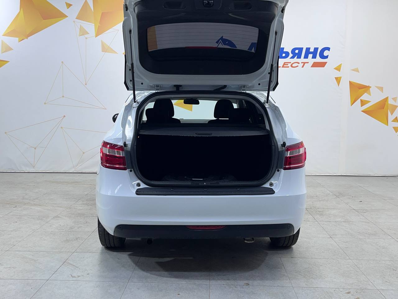 LADA VESTA