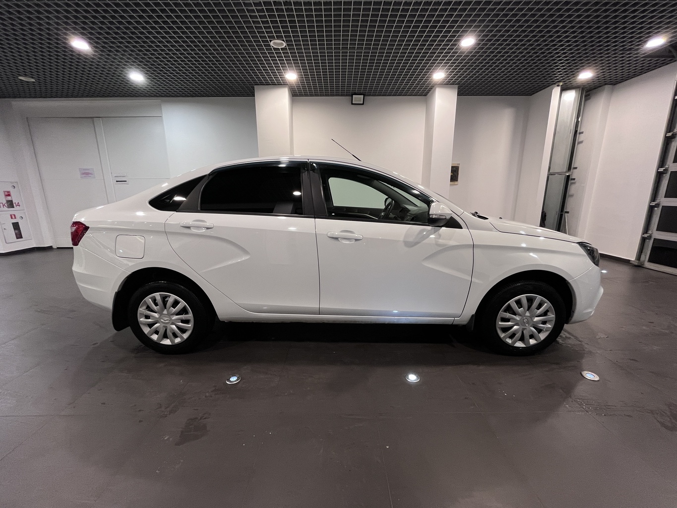 LADA VESTA